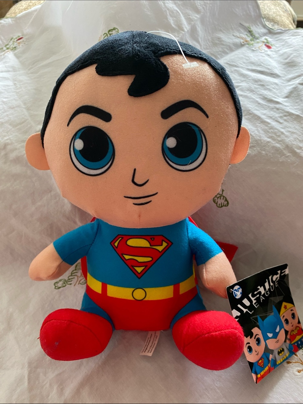 DC Justice League Superman Plush — NWT  Cuddly Toy